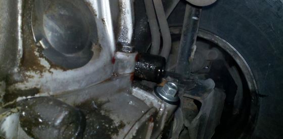 Why Is Transmission Fluid Leaking From Bell Housing In Front Flywheel